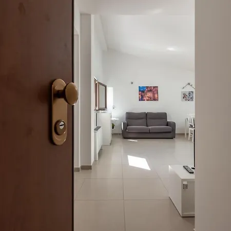 Malu Apartment-palazzo Quaroni