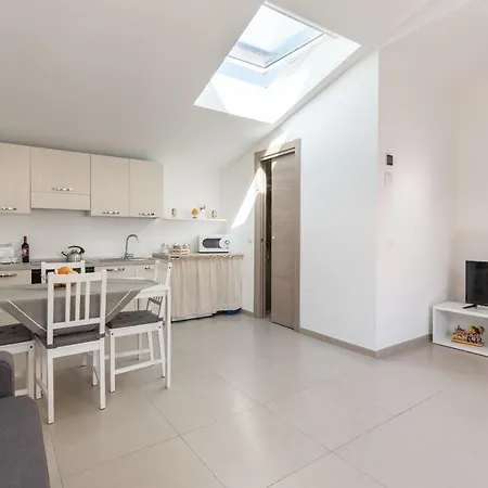 Malu Apartment-palazzo Quaroni * Palermo