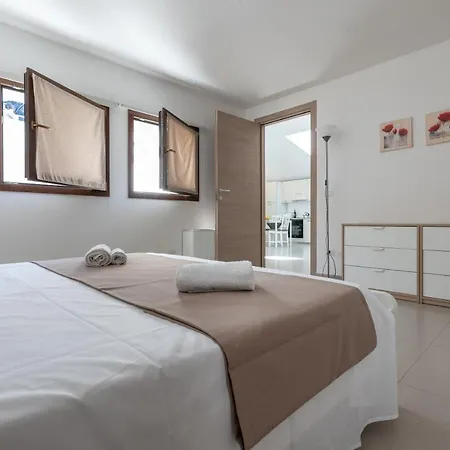Malu Apartment-palazzo Quaroni *