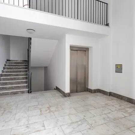 Malu Apartment-palazzo Quaroni Apartment